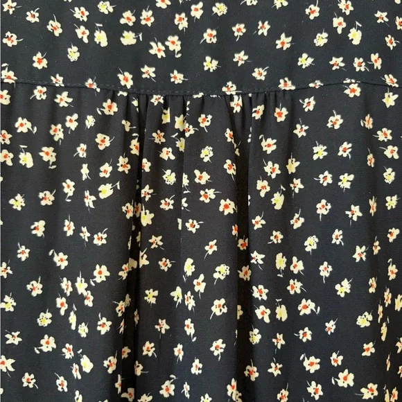 GAP Navy floral Dress. Drawstring dress with pockets. - Picture 6 of 6